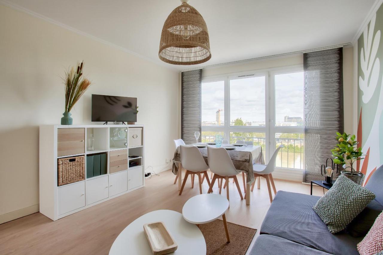 Apartamento Escapade Sur L'Ile De Nantes Avec Vue Sur La Loire Exterior foto