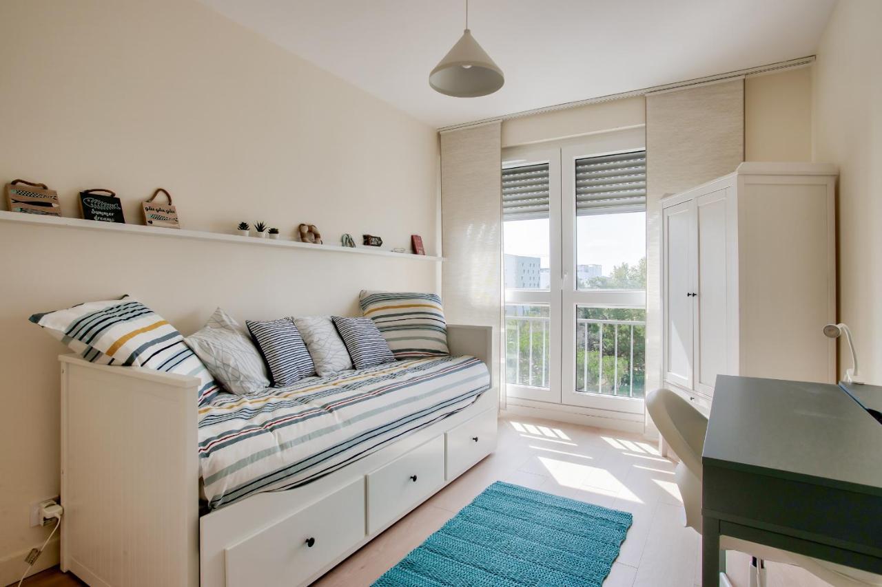 Apartamento Escapade Sur L'Ile De Nantes Avec Vue Sur La Loire Exterior foto